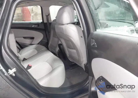 2014 Buick Verano Convenience Group z USA, uszkodzony, nr VIN 1G4PR5SK5E4201761